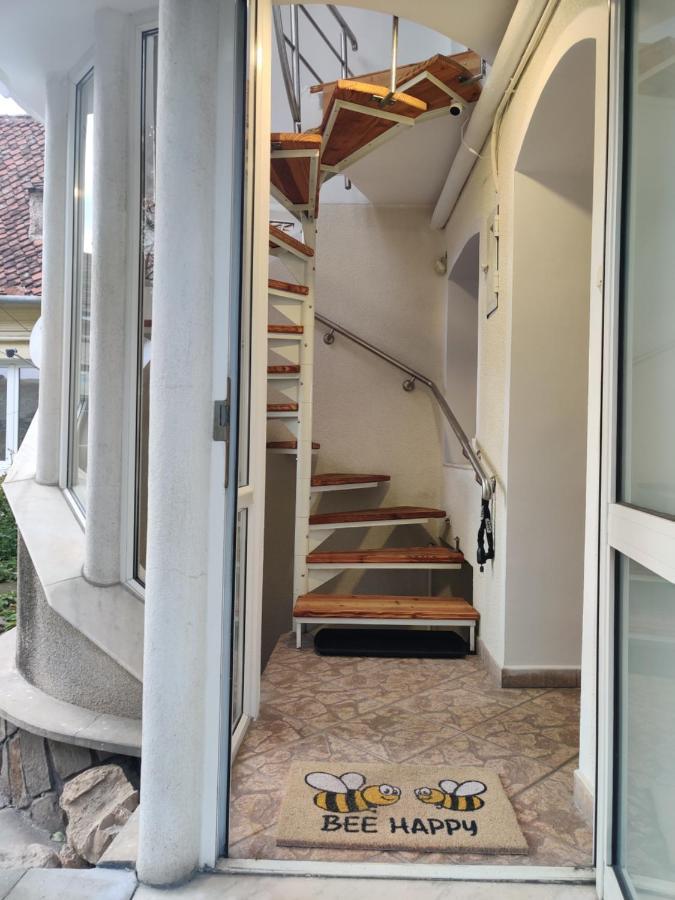 Split Crib - Chill Studio In Historic Braşov Esterno foto