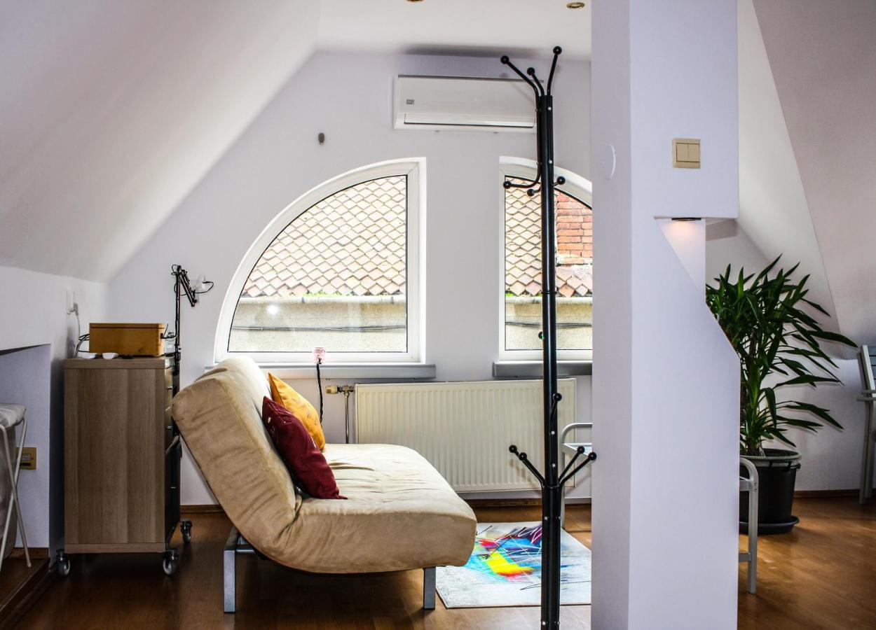 Split Crib - Chill Studio In Historic Braşov Esterno foto