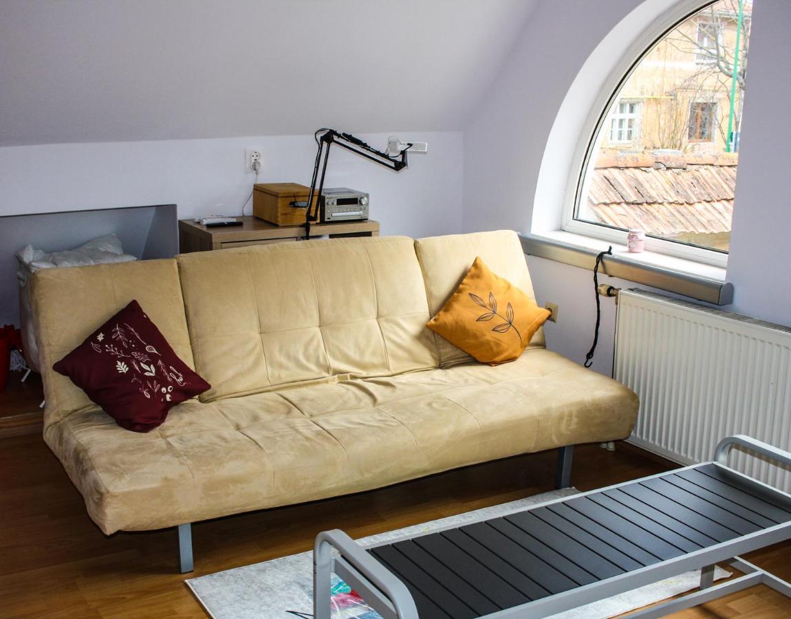 Split Crib - Chill Studio In Historic Braşov Esterno foto